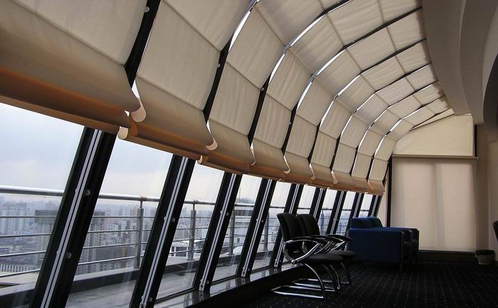 佛山電動(dòng)窗簾廠家推薦:綠創(chuàng)窗簾