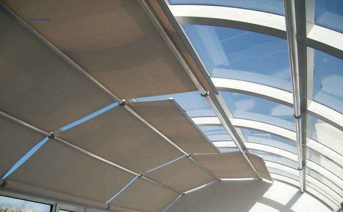 佛山電動(dòng)窗簾廠家推薦:富思樂(lè)智能遮陽(yáng)