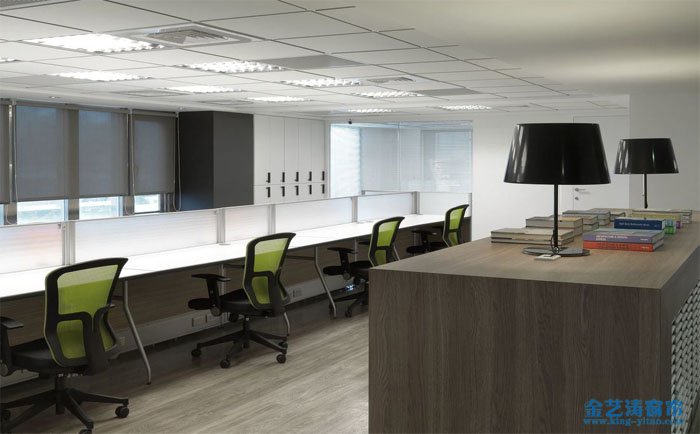 辦公室窗簾的種類(lèi)有哪些?辦公室窗簾的用途及優(yōu)缺點(diǎn)介紹 金藝濤窗簾