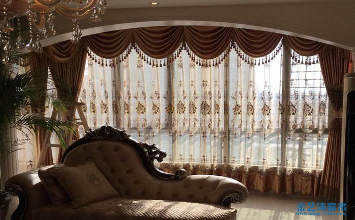 辦公室落地窗簾設(shè)計(jì)有什么技巧 布藝簾