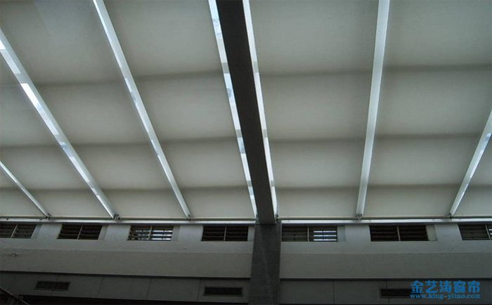 折疊式天棚簾定制廠家的優(yōu)勢(shì)_佛山折疊式天棚簾廠家介紹 折疊式天棚簾