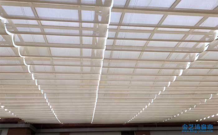 禪城區(qū)汾江南路麗日豪庭工商銀行大堂電動遮陽天棚簾安裝工程 電動遮陽天棚簾