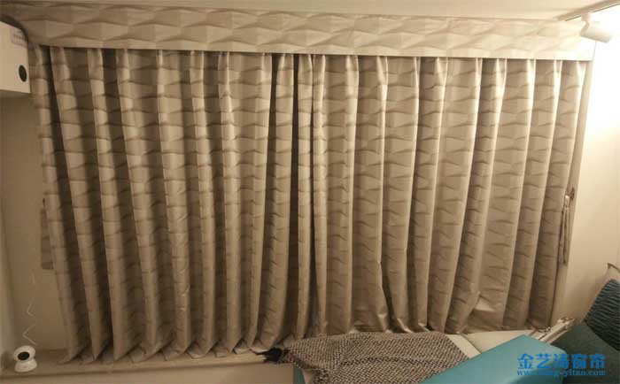 佛山禪城區(qū)萬(wàn)科悅都薈樣版房窗簾-布藝窗簾工程實(shí)拍 布藝窗簾